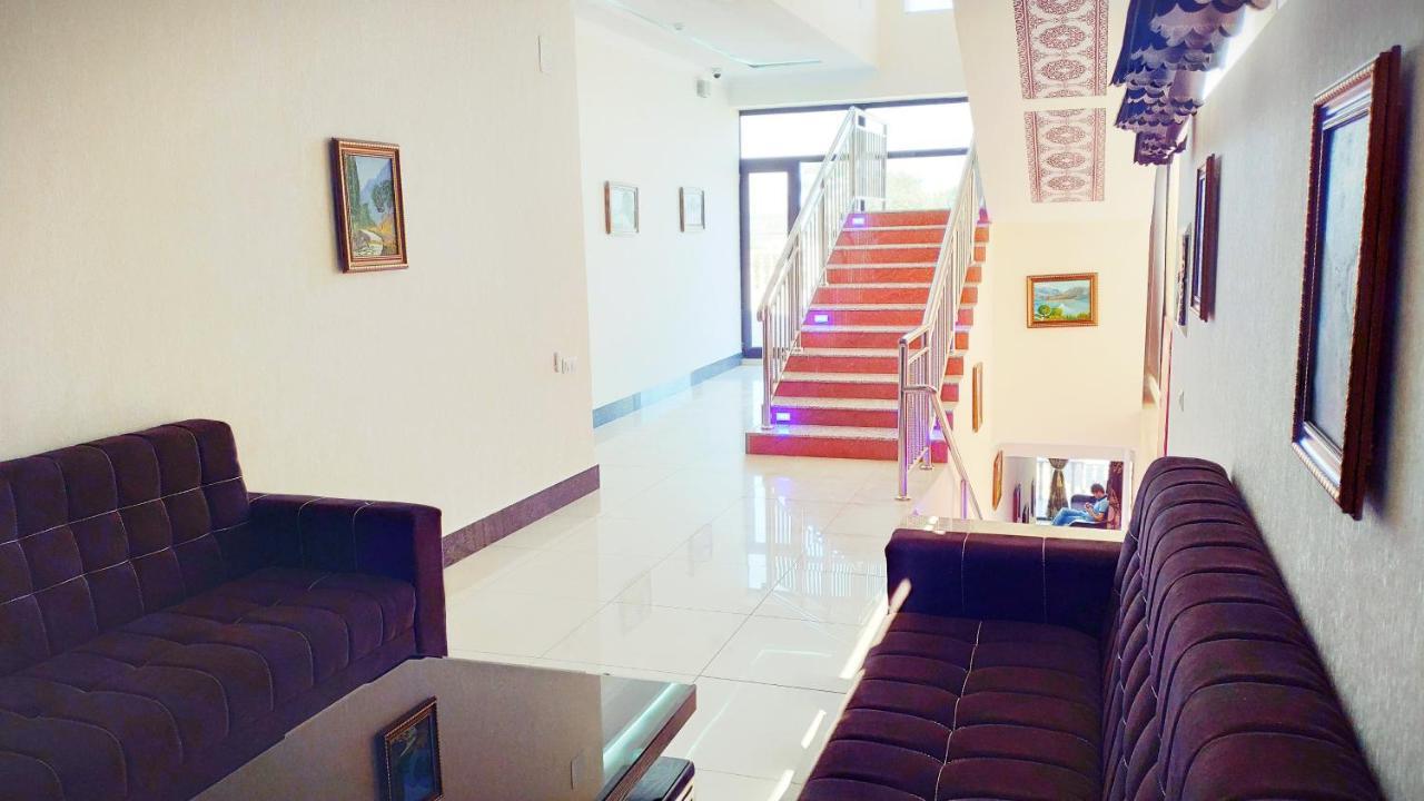 Hotel Buston Chkalovsk Exteriér fotografie